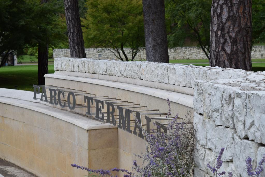 Apart Erica Comano Terme Exterior foto
